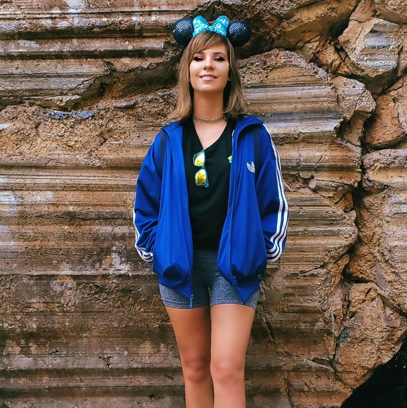 💕Meet Your Posher💕 - Picture 15 of 16